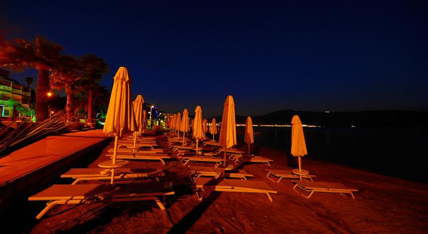 Luna Beach Deluxe Hotel 马尔马里斯 外观 照片