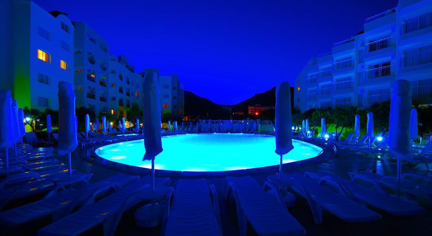 Luna Beach Deluxe Hotel 马尔马里斯 外观 照片